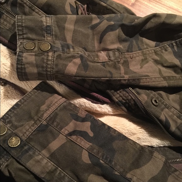 Express Camouflage Jacket Size Small - Picture 10 of 11